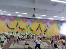 Снова пришли в детский сад Снова пришли в детский сад.