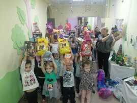 С новым годом, животные питомника! С новым годом, животные питомника!.